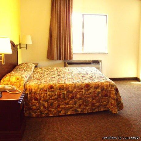 Tropicana Inn&suites * Dallas