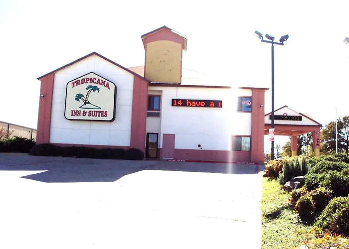 Tropicana Inn&Suites