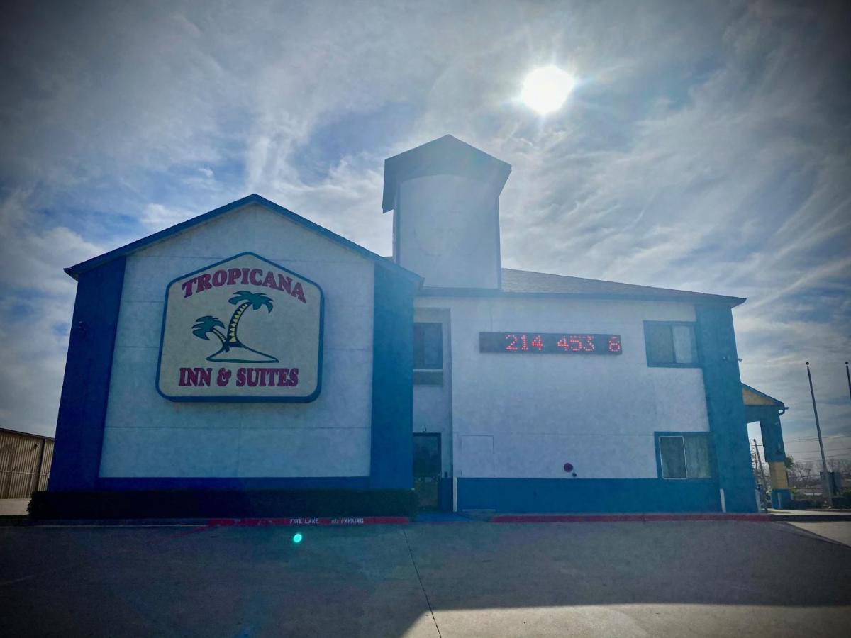 Tropicana Inn&suites Motel