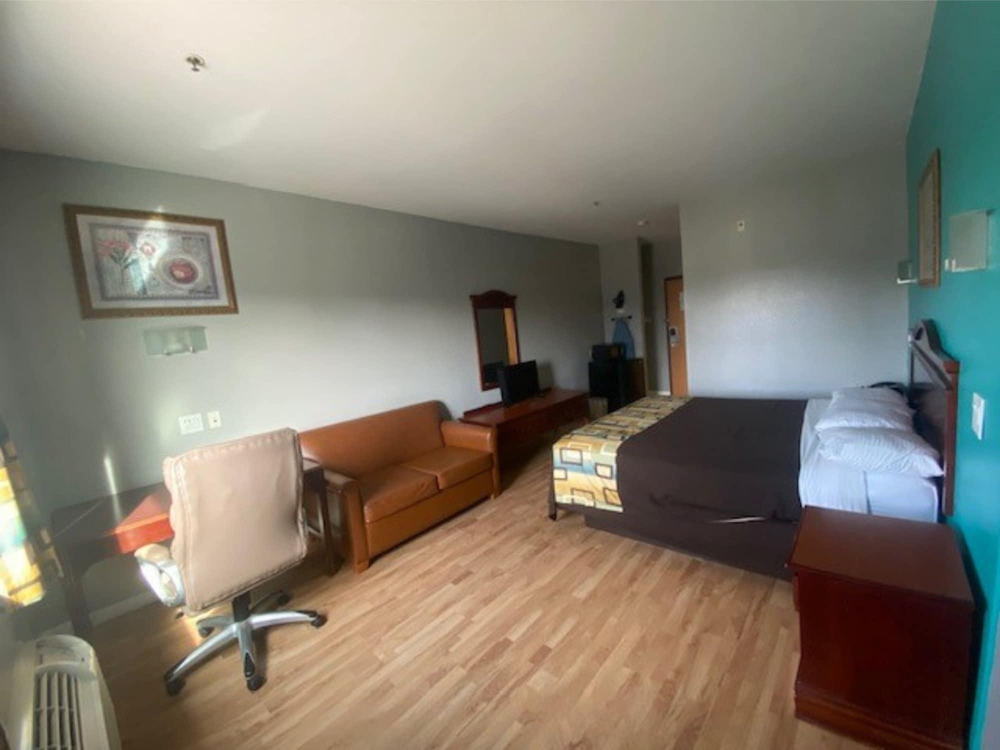 Tropicana Inn&suites Motel