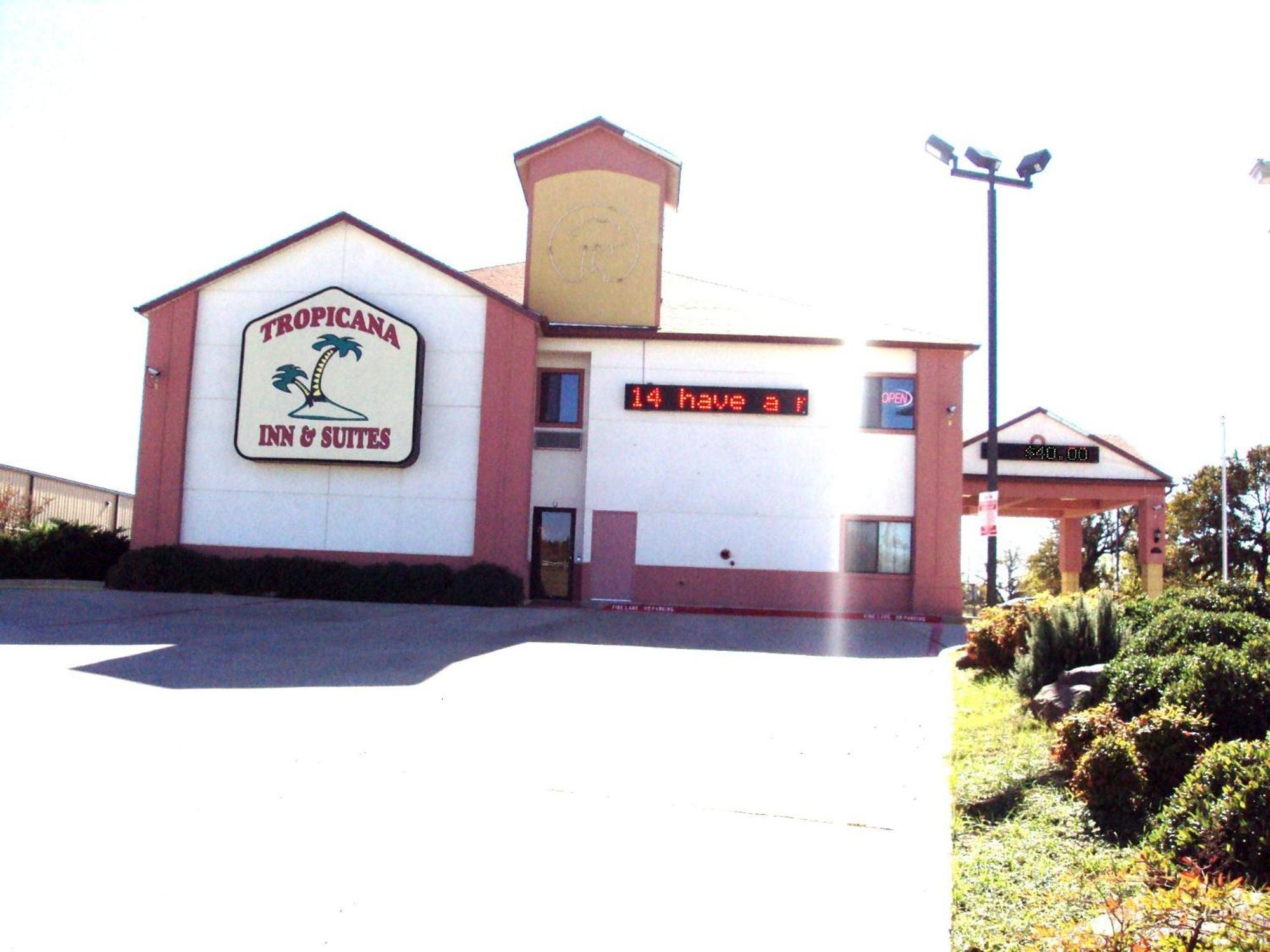 Tropicana Inn&suites Dallas